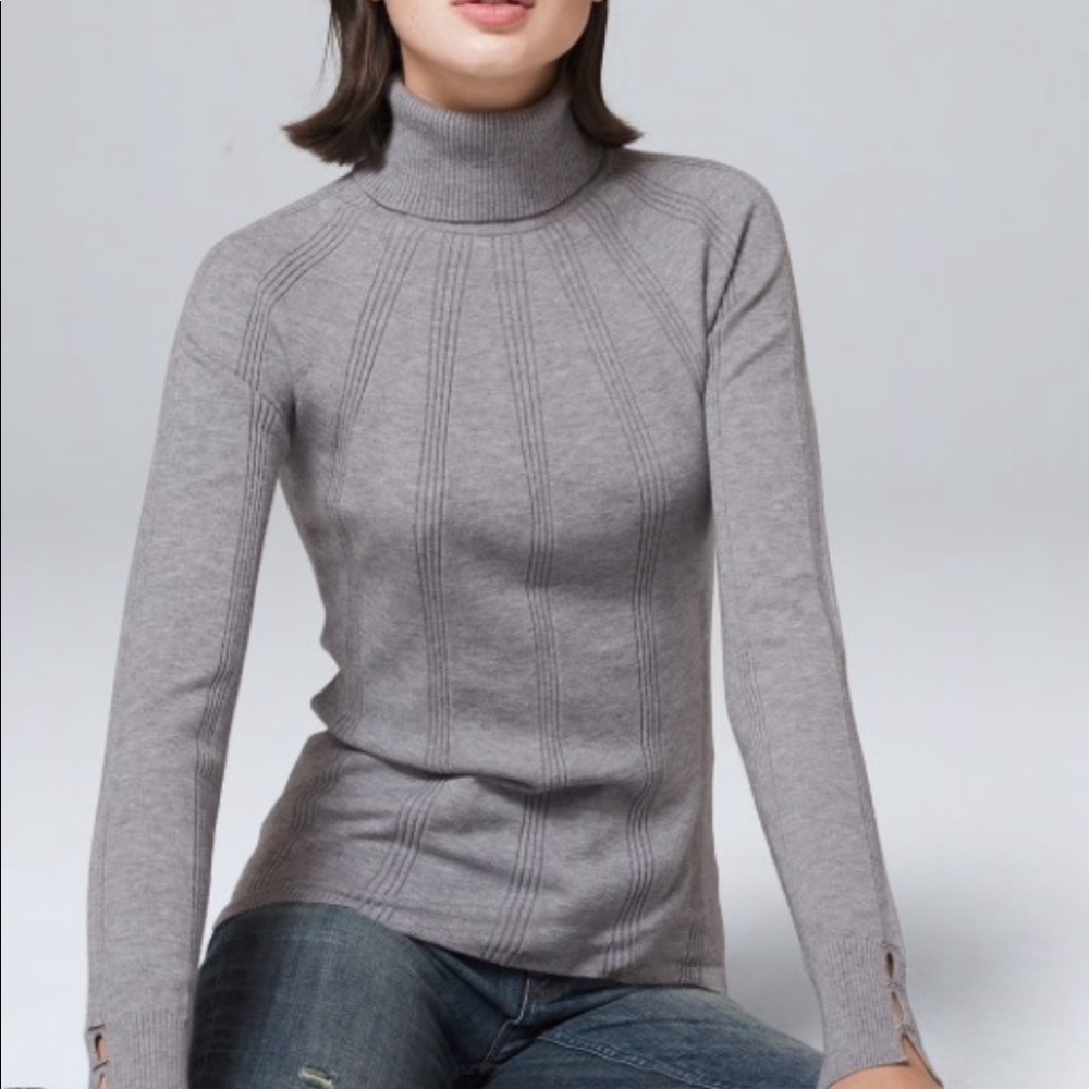 NWT WHITE HOUSE BLACK MARKET YOKE T NECK